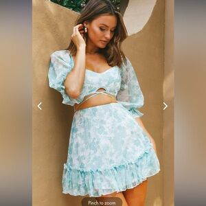 Selfie Leslie Alethea dress